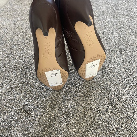Circus by Sam Edelman brown leather booties - Picture 6 of 6